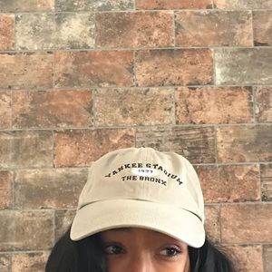 TAN DAD HAT ✨NY BRONX ✨ this hat is sooooo cute